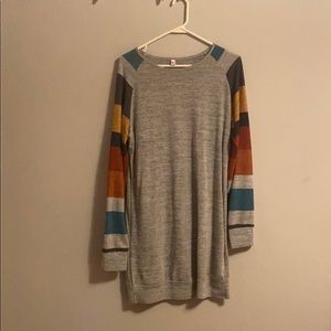 Long sleeve figure dress